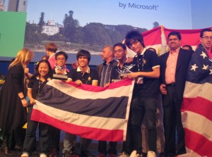 ขึ้นเวทีถ่ายรูป